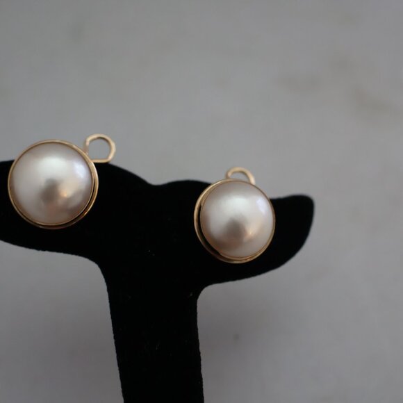 Absolutely Stunning 14K Gold and Mabe Pearl Earrings – Unique/Rare - Clip - Picture 12 of 12
